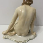 Фото №7 Обнаженная девушка с лотосом