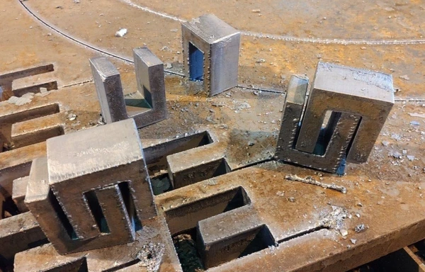 Фото Лазерная/гидроабразивная/плазменная/газокислородная резка металла