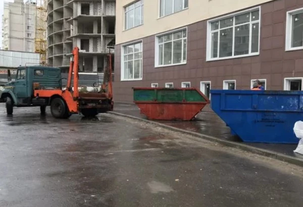 Фото Вывезем мусор контейнером или газелью