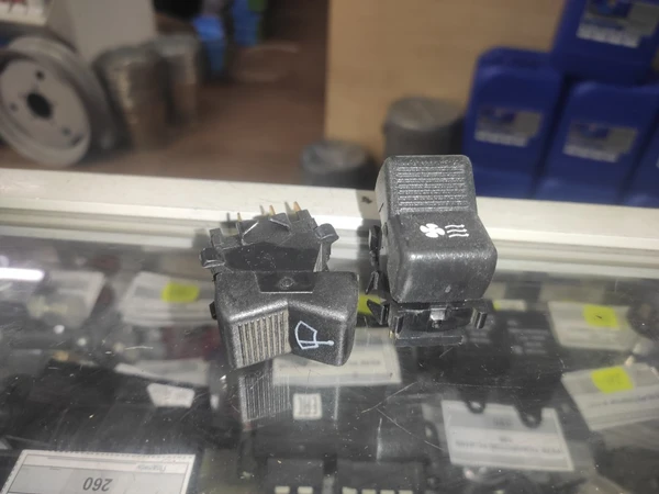 Переключатель МТЗ вентилятора отопителя П147М 04.11