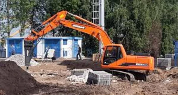 Фото Аренда экскаватора с гидромолотом doosan 225