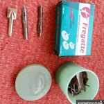 Фото №2 канцтовары подставка органайзер для ручек и карандашей кнопки канцелярские перья