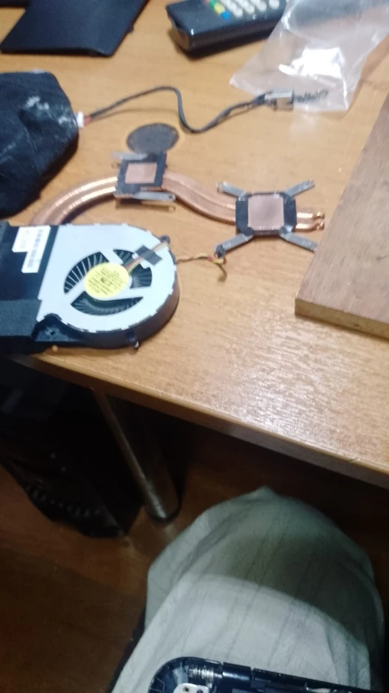 Фото Запчасти для ноутбука Toshiba Satellite L850-DLK