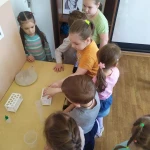 Фото №2 Игровой квест для детей 5-7 лет "Лаборатория Микромир"