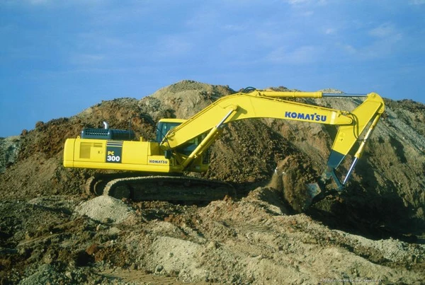 Фото Аренда гусеничного экскаватора Komatsu 