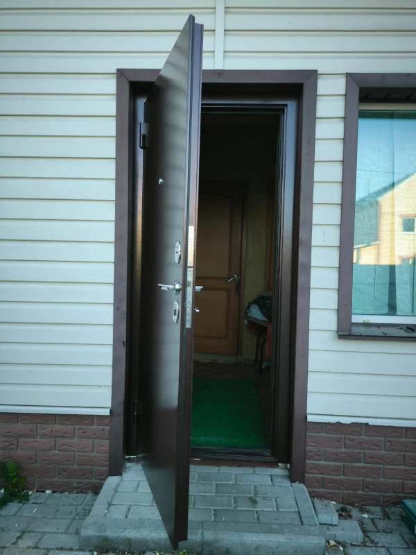 Фото Двери входные