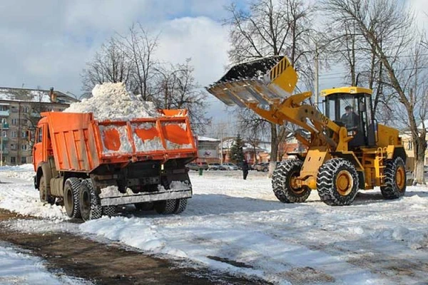 Фото ВЫВОЗ СНЕГА