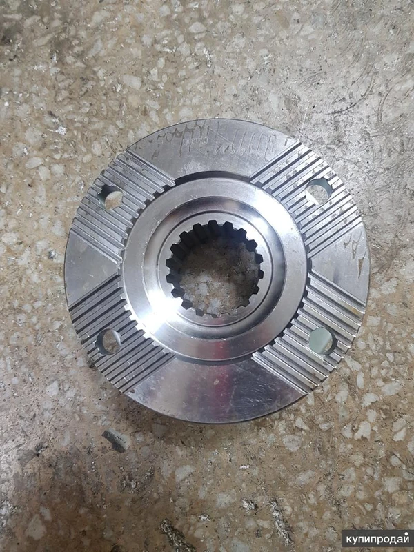 Фото Фланец редуктора Hyundai HD 500, Trago, Daewoo Ultra Novus