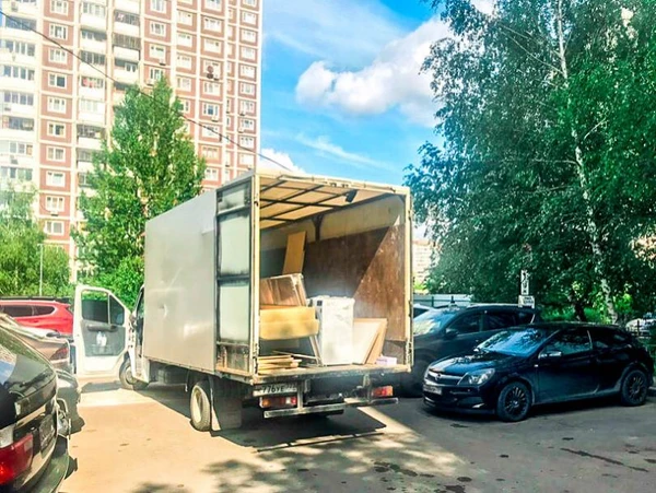 Фото ГРУЗОПЕРЕВОЗКИ ПЕРЕЕЗДЫ ГРУЗЧИКИ КИРОВ 