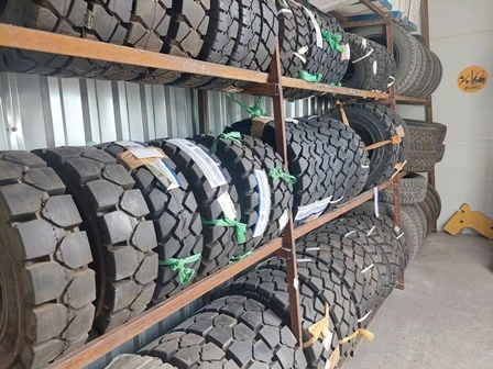 Фото Шины для вилочных погрузчиков и спецтехники