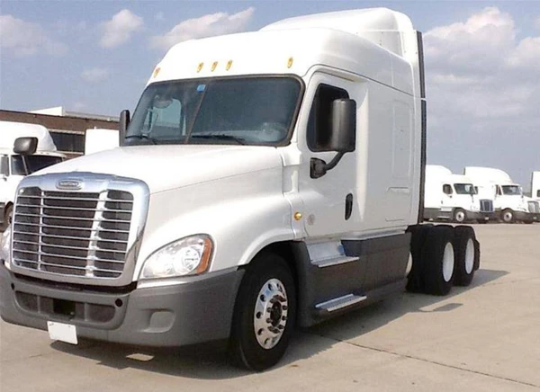 Фото Седельный тягач 2014 Freightliner Cascadia