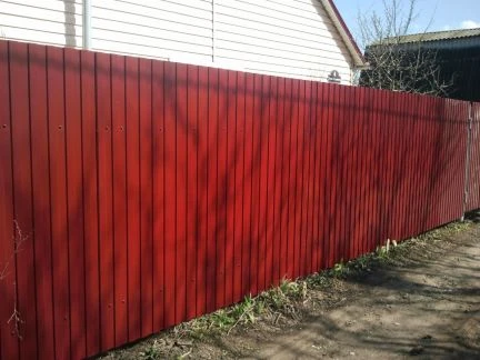 Фото Заборы из профлиста бурение под столбы