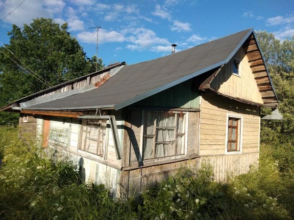 Фото снос дома и вывоз мусора.