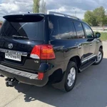 Аренда авто с водителем Toyota Land Cruiser 200