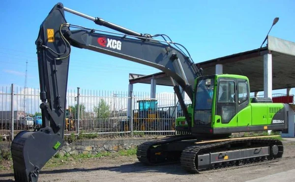 Фото Экскаватор XCMG XCG230LC-8C