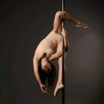 Стретчинг, pole dance, bodywork