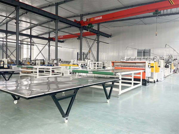 Фото Экструзионные линии для производства листового пластика и пленок ПП, ПЭ, ПВХ, АБС, ПЭТ, ПК (Китай, Турция)