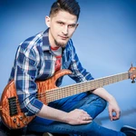Уроки игры на бас-гитаре / обучение / репетитор