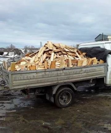 Фото Щебень песок навоз дрова