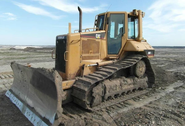 Фото Продаю бульдозер Caterpillar D6N