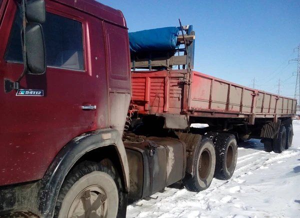 Фото Грузоперевозки Камаз 54112 полуприцеп открытый