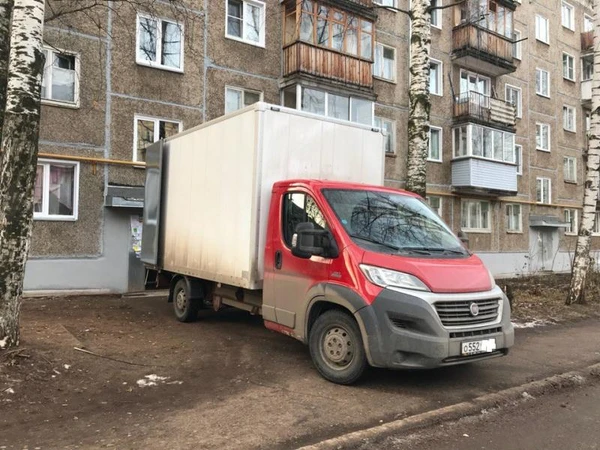 Фото Перевозка мебели. Перевозка мягкой мебели с грузчиками 