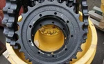 фото Колесо ведущее Komatsu 21W-27-11110