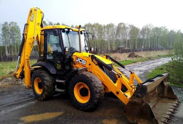 Фото Услуги экскаватора погрузчика JCB Белоярский район