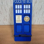 Фото №2 Подставка для телефона деревянная Тардис