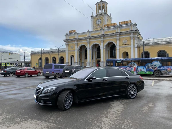 Фото ВИП такси / Бизнес такси / Mercedes-Benz
