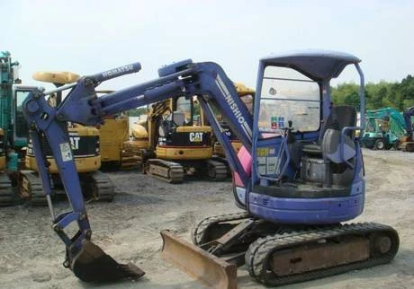 Фото Komatsu PC28UU-3 ДВС запч.для экскаватора