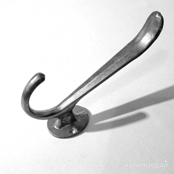 Фото Вешалка крючок
