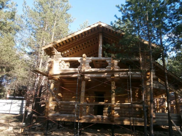 Фото шлифовка ,окраска срубов ,бань,домов