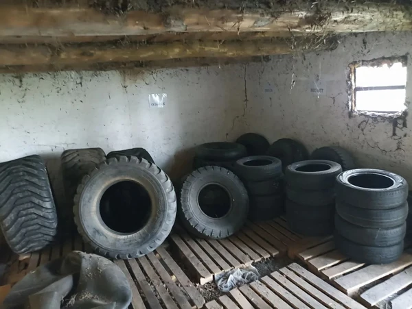 Фото Автомобильные шины б/у 2т Белгородская обл.