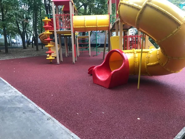 Фото Укладка резиновых покрытий под ключ