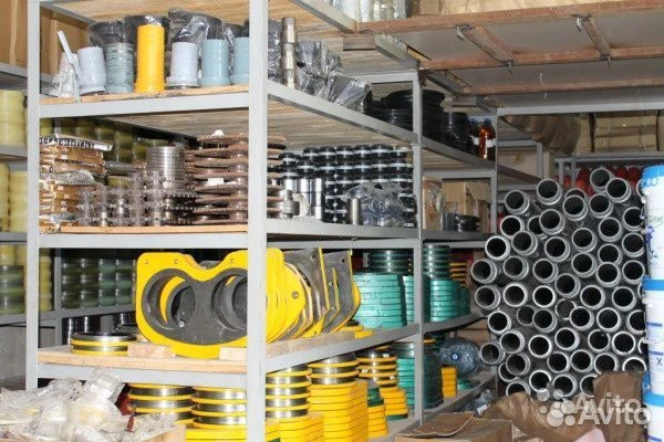 Фото Запчасти для бетононасосов производителя Putzmeister