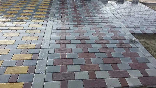 Фото Уложить тротуарную плитку и брусчатку.Бетонирование.