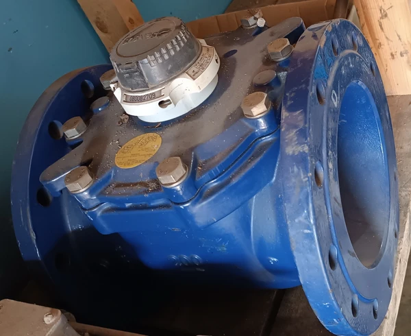 Фото Счетчик холодной вод​ы фланцевый Dn200 SENSUS