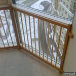 Ограждение деревянное детское для окон эркеров