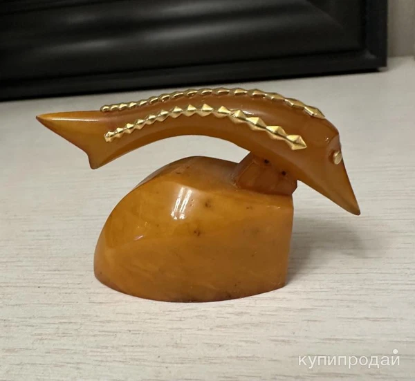 Фото Винтажная статуэтка "осетр" янтарь 80-е