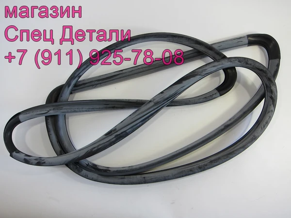 Фото Hyundai HD72 Уплотнитель молдинг стекла лобового 861125H002