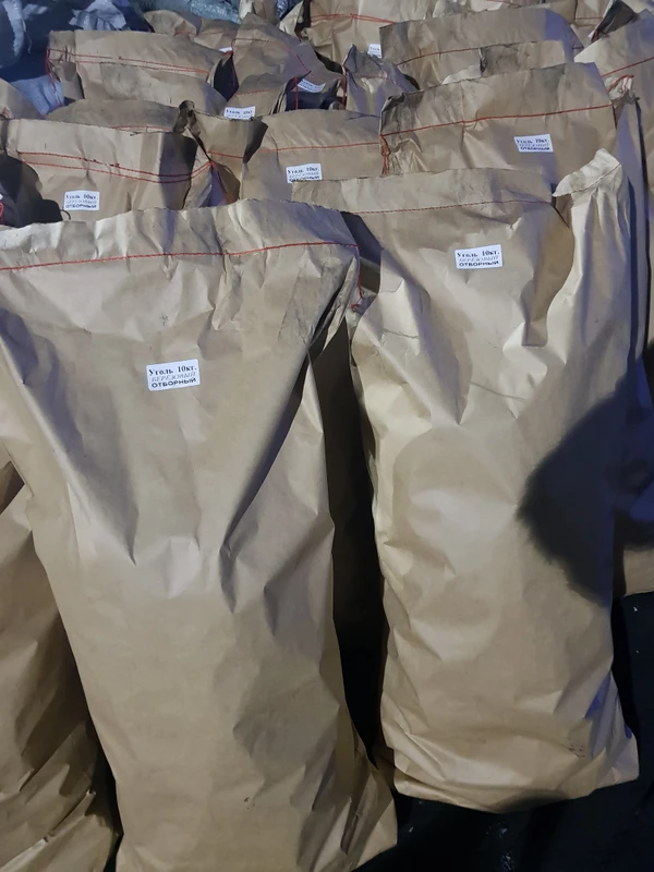 Фото Уголь древесный березовый оптом, 8кг,9кг,10кг