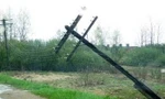 фото Замена деревянных столбов лэп в снт и днт