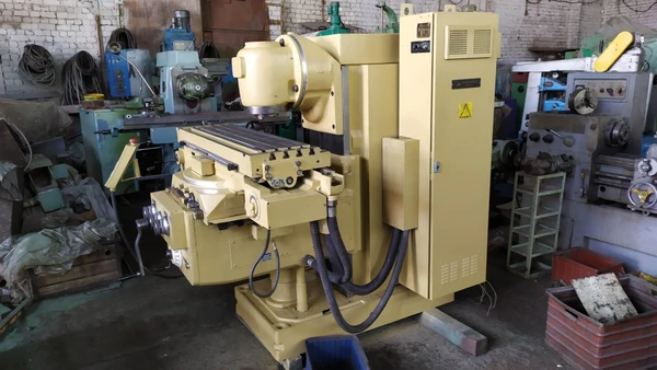 Фото Универсальный  консольно-фрезерный станок FU 315