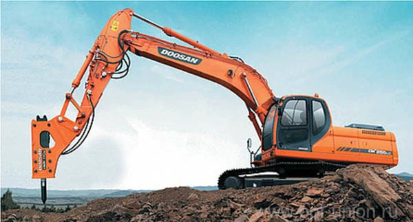 Фото Аренда экскаватора с гидромолотом doosan 250