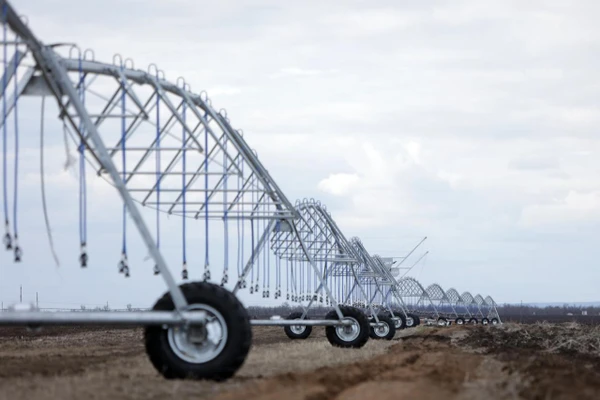 Фото Дождевальная машина КАСКАД 65Т В НАЛИЧИИ, радиус полива 500м