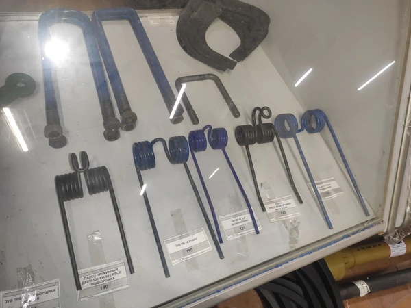 Зуб пружинный 4131770245. Палец двойной пружинный Е-302