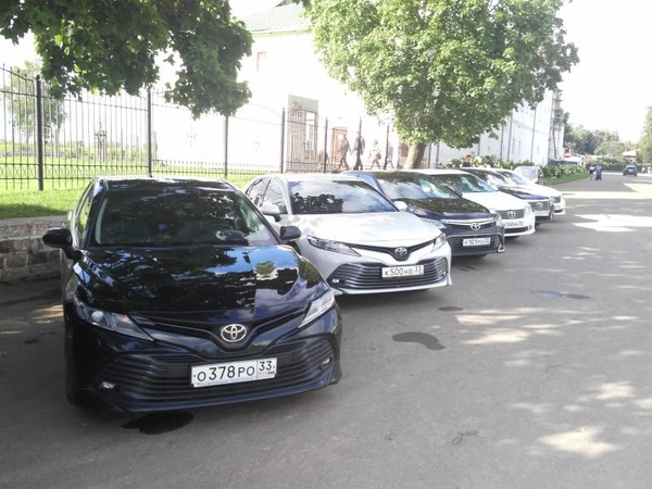 Фото Аренда автомобиля бизнес класса с водителем.