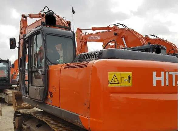 Фото Сдам в аренду Экскаваторы Hitachi