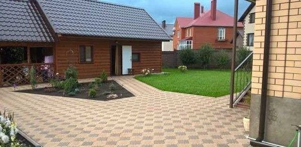 Фото Укладка брусчатки, Заливка бетона, Бордюры